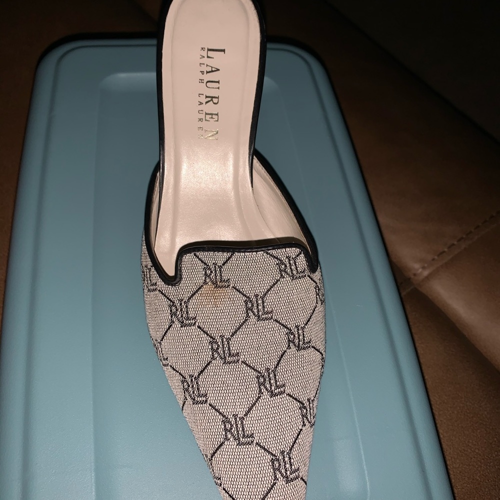 Shoes - Picture 8 of 14